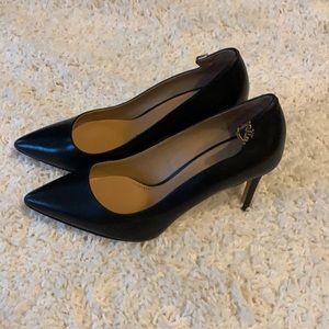 TORY BURCH PUMP